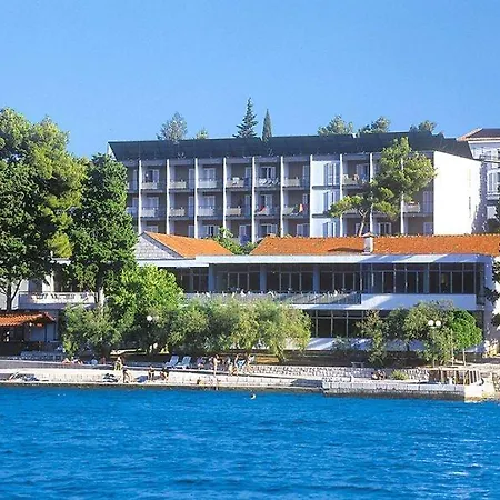 Park Hotel 2*