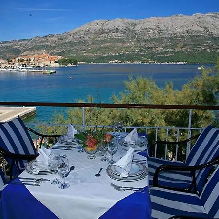Park 2* Korčula